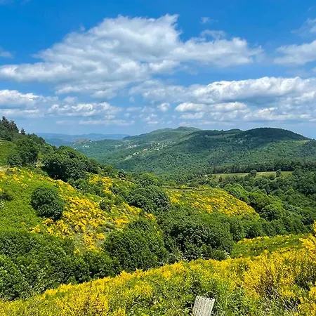 Au Bout Du Reve Dans Les Monts D'ardeche Holiday home *