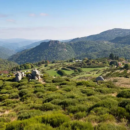 Au Bout Du Reve Dans Les Monts D'ardeche