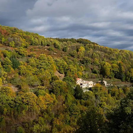 Дом отдыха Au Bout Du Reve Dans Les Monts D'ardeche